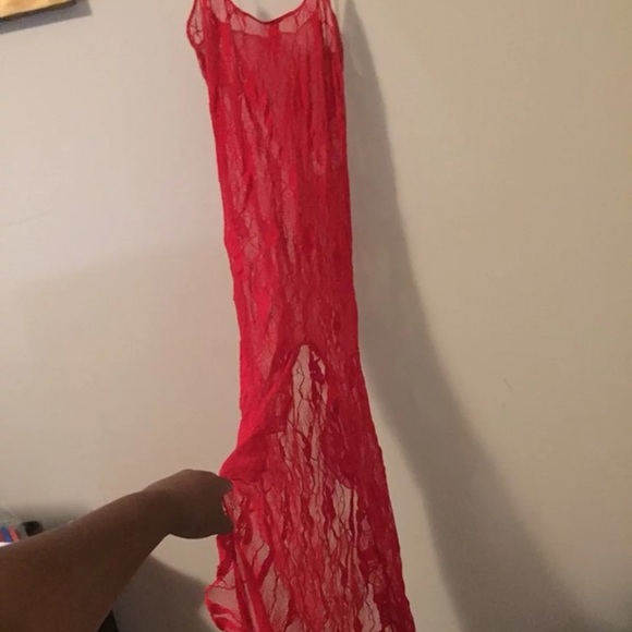 Red sheer lingerie - Picture 3 of 3